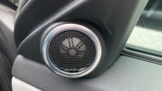 Land Rover Range Rover Evoque 2.0 D200 R-Dynamic SE 5dr Auto Diesel Hatchback